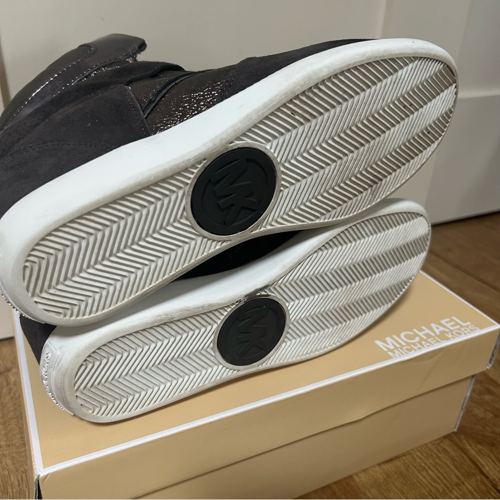 Michael Kors Nikko Sneakers 9.5 Brown Suede Metallic Lace Up Logo Wedge High Top - Picture 4 of 8